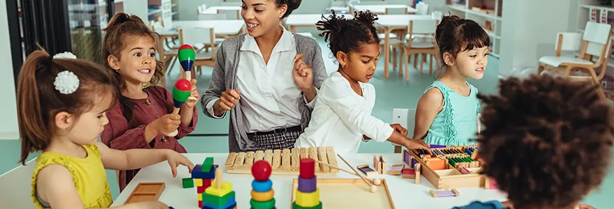 La vie à la garderie : un environnement d'apprentissage et de sociabilité